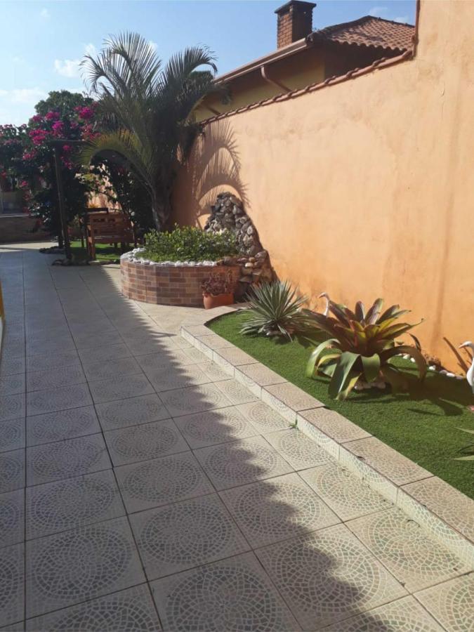 Chacara Bella Vida Com Piscina Churrasqueira Salao De Festas Fogao A Lenha Quadra Арасаригуама Экстерьер фото