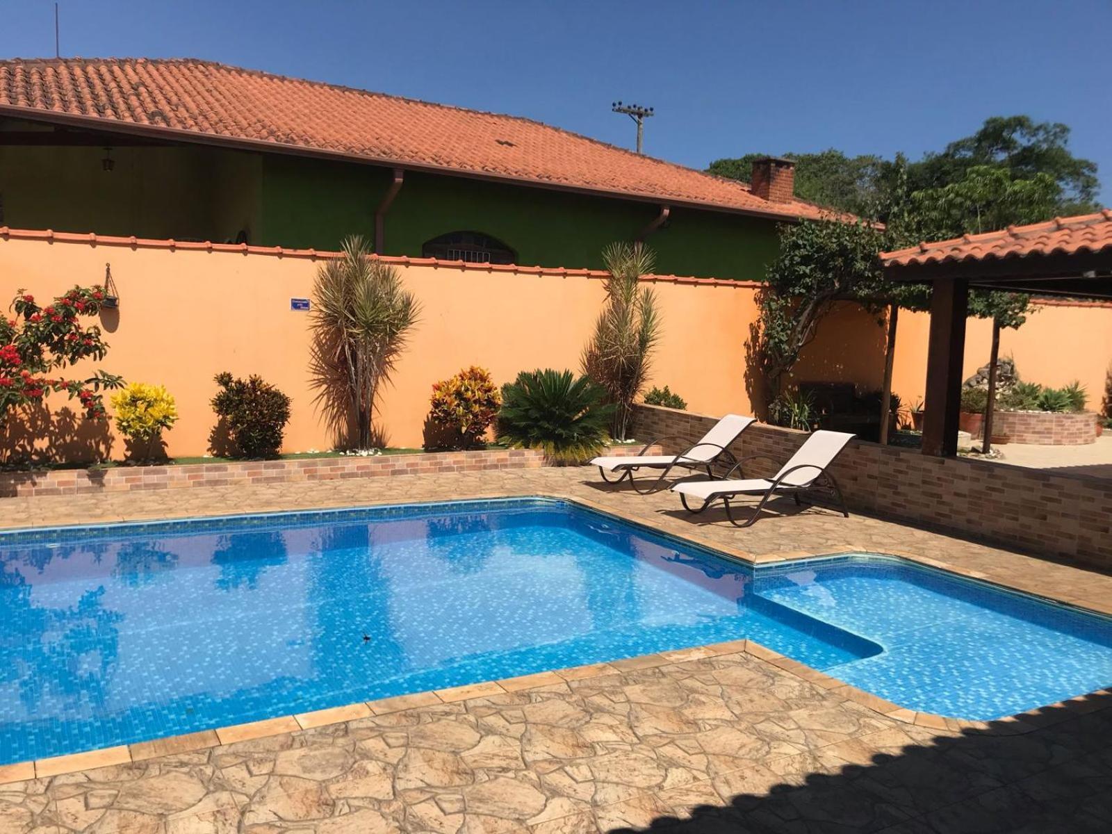 Chacara Bella Vida Com Piscina Churrasqueira Salao De Festas Fogao A Lenha Quadra Арасаригуама Экстерьер фото