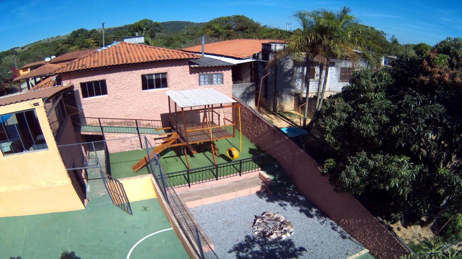 Chacara Bella Vida Com Piscina Churrasqueira Salao De Festas Fogao A Lenha Quadra Арасаригуама Экстерьер фото